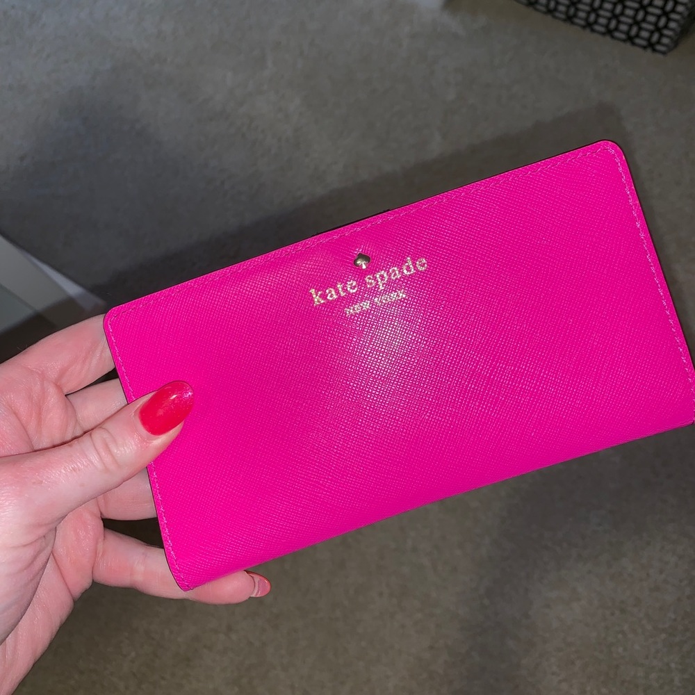 Hot pink Kate Spade Wallet - Excellent condition